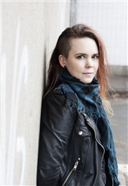 Författarbild: Sara Lövestam Författarbild: Sara Lövestam